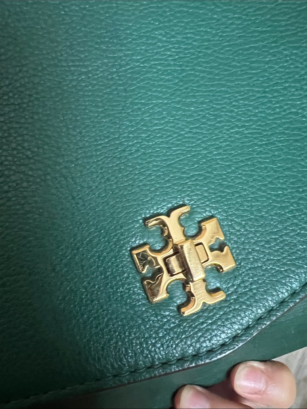 Authentic Tory Burch Emerald Green Leather Flap Crossbody with Gold Logo - Picture 2 of 10